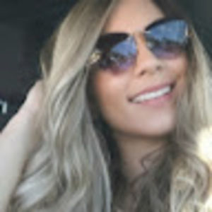 Meet your Posher, Daniela